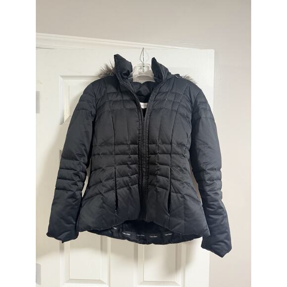 Calvin Klein women’s black puffer jacket -Size M - Picture 1 of 4